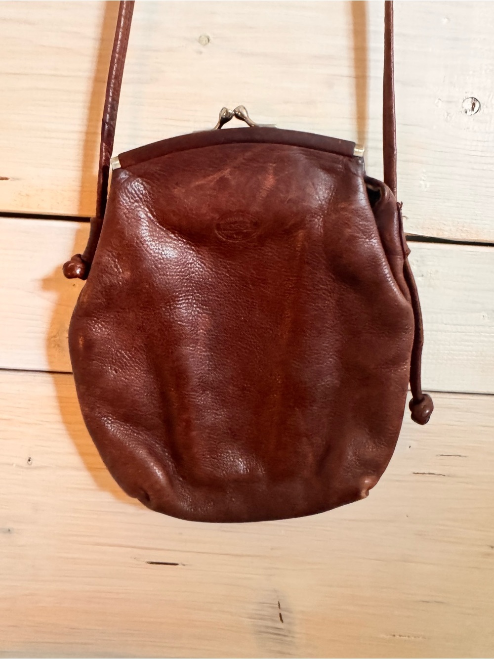 Vintage Fossil Brown Leather Crossbody Purse with Kiss-Lock Top